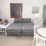 Casa vacanze Olive Tree & Capari Homes & With Pool!