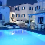 Olive Tree & Capari Homes & With Pool! Casa vacanze Mykonos Town