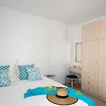 Olive Tree & Capari Homes & With Pool! Casa vacanze