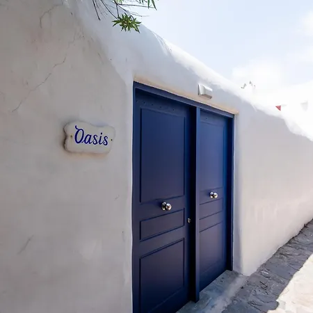 Olive Tree & Capari Homes & With Pool! Сasa de vacaciones *