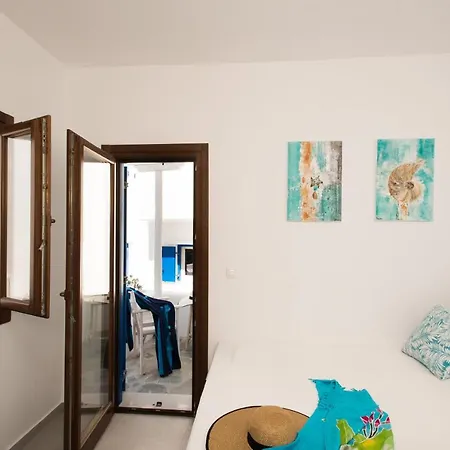 Olive Tree & Capari Homes & With Pool! * Mykonos Town