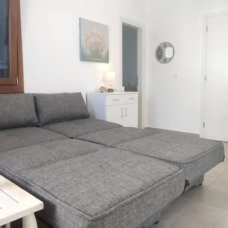 Olive Tree & Capari Homes & With Pool! Casa vacanze