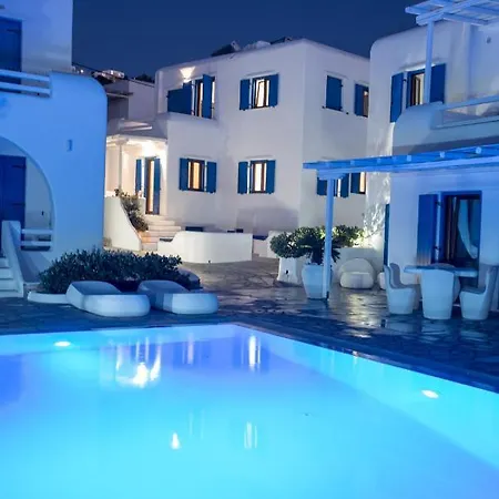 Olive Tree & Capari Homes & With Pool! 펜션 Mykonos Town