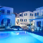 Olive Tree & Capari Homes & With Pool! Σπίτι διακοπών *