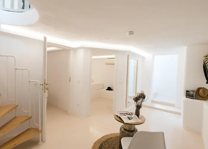 Olive Tree & Capari Homes & With Pool! Дом отдыха