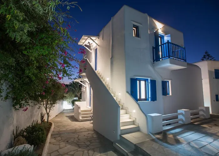 Дом отдыха Olive Tree & Capari Homes & With Pool!